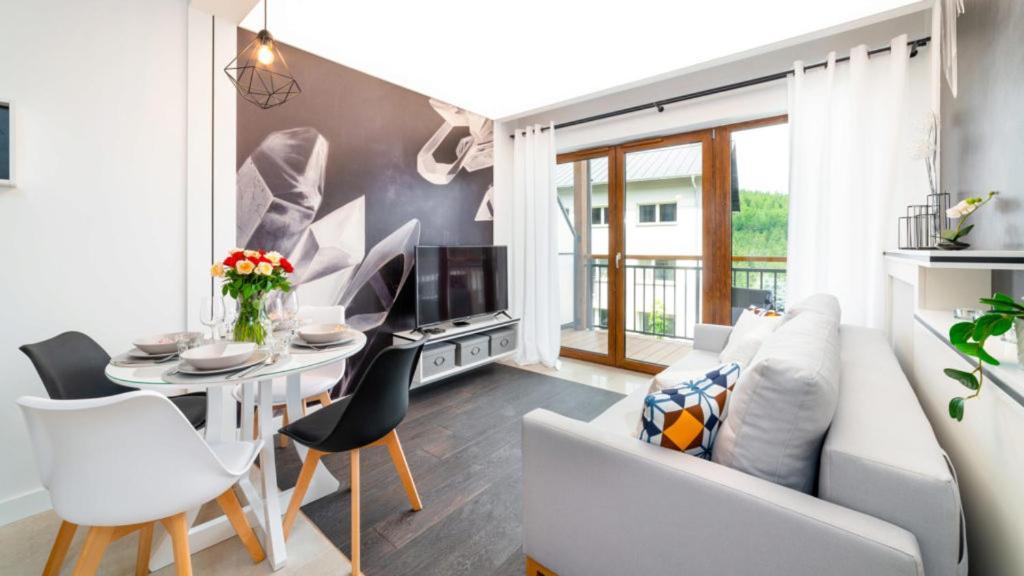 Apartamenty Karpatia Resort By Royal Aparts คาร์ปัตซ์ ภายนอก รูปภาพ